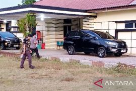 KPK juga geledah kantor Dinas PU Padangsidimpuan