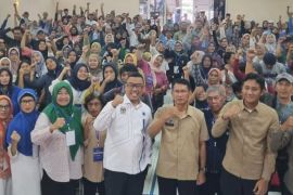Uya Kuya gandeng warga Kebayoran Lama untuk gencarkan Program MBG