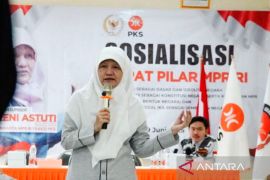 Anggota MPR ajak  anak muda perkuat jati diri sambut Indonesia Emas