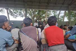 Tim gabungan jaring puluhan pengemis dan gelandangan di Padang