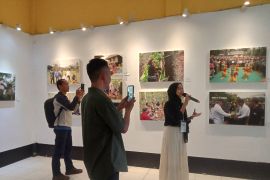 Warsi - PFI kolaborasi gelar pameran foto "Karbon, Hutan dan Harapan"