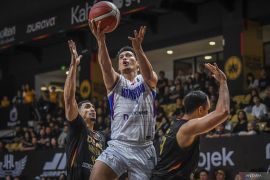 IBL 2025 - Dewa United kontra Hangtuah berebut tiket terakhir semifinal