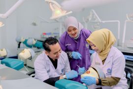 Pakar dorong edukasi kesehatan gigi untuk cegah peradangan gusi