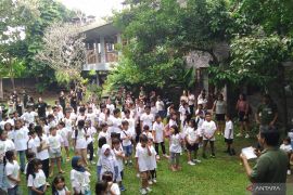 Isi libur sekolah, Arsitek di Bali edukasi tata kota ke murid SD