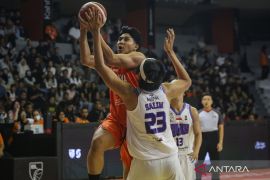 Pelita Jaya kunci tiket semifinal IBL 2025 usai hajar Tangerang Hawks