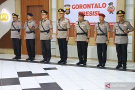 Tujuh pejabat Polda Gorontalo serah terima jabatan