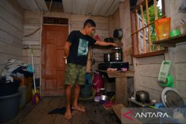 Penggunaan gas elpiji di pedalaman Mentawai Page 2 Small