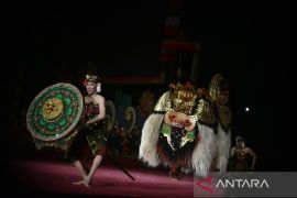 Seniman Barong Badung adu kemampuan di Pesta Kesenian Bali
