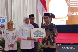 Pemprov Jatim salurkan bansos Rp5,935 miliar untuk Kabupaten Madiun
