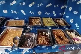Sensasi makan ayam kampung pedas di kaki Gunung Kelud