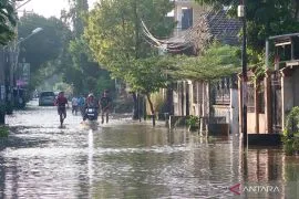 Over 30,000 people affected by major floods in Mataram: BPBD