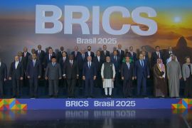 Prabowo tampil di barisan terdepan foto keluarga terbaru BRICS