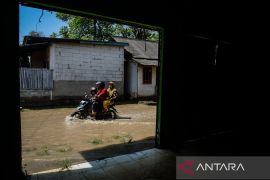 Sebagian besar banjir di Kota Tangerang berangsur surut