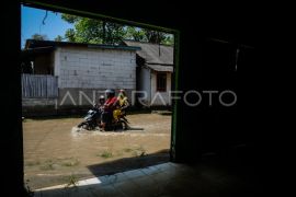 Sebagian besar banjir di Kota Tangerang berangsur surut