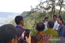 Menteri Pariwisata dorong pengembangan Geopark Kaldera Toba di kawasan Barat Indonesia