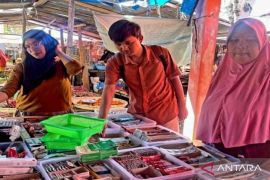 Petugas temukan penjualan obat keras tanpa izin di Gorontalo Utara