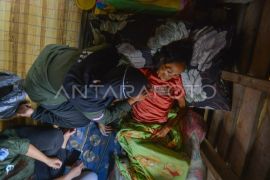 Pelayanan kesehatan ke pedalaman Mentawai Page 3 Small