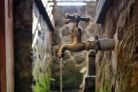 Sempat lumpuh kena banjir, pasokan air PDAM Padang mengalir kembali