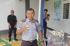 Rutan Lubuk Sikaping lakukan tes urine cegah peredaran Narkoba di lingkungan Lapas (Video)