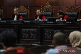 MK memutuskan sengketa hasil PSU Kota Palopo tidak dapat diterima