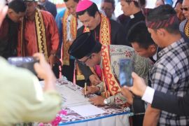 Bupati Lampung Tengah resmikan Gedung Pastoral di Tanjung Mas