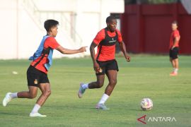 Lyon dipastikan tetap bermain di Ligue 1