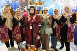 Dekranasda Banten minta perajin lokal mampu bersaing dan mendunia