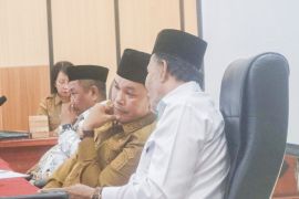 Masjid Agung Al Istiqlal diharap menjadi pusat pembinaan umat