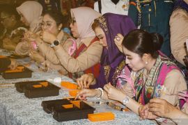 Selvi Ananda ajak perajin masuk pasar global, peringati HUT ke-45 Dekranas