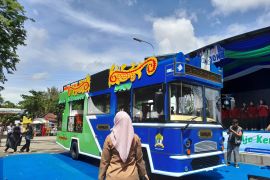 Serang dan Damri rancang bus wisata