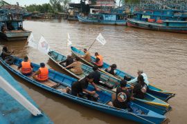 PLN UIP KLB luncurkan TJSL Electrifying Marine dorong transisi energi nelayan Sungai Kakap