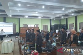 DPRD Bangka Tengah sahkan Raperda pertanggungjawaban APBD 2024