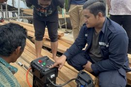 PLN UIP KLB edukasi konversi BBM ke listrik bagi nelayan Sungai Kakap
