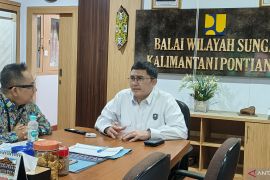Stafsus Menko Infrastruktur bahas strategi penanganan banjir di Kalimantan Barat
