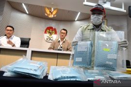 KPK tetapkan lima tersangka kasus pengadaan mesin EDC bank