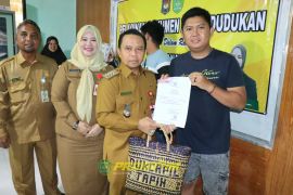 Bupati Tapin nilai layanan adminduk efektif tangani stunting