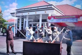 Kejaksaan Negeri Pasaman Barat musnahkan barang bukti 49 perkara pidana umum