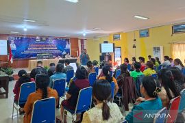 Dinas Arpus NTT menggiatkan literasi lewat bimtek pengelola perpustakaan