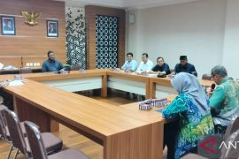 Komisi Gabungan DPRD-Bappelitbang Batola gelar rapat pembahasan RPJMD 2025-2029