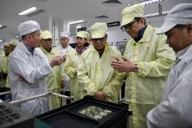 Wamenkomdigi cek kesiapan industri manufaktur adopsi AI