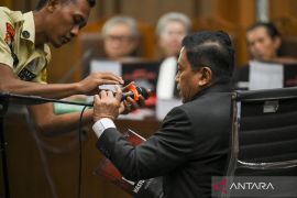 Hasto: Tak ada keuntungan bagi saya talangi dana Harun Masiku Rp1,5M