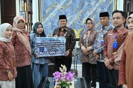 Pemkot Jambi  santuni keluarga korban tembok roboh