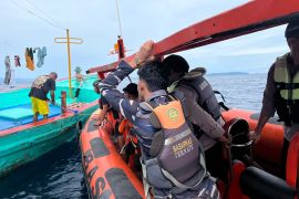 Tim SAR cari dua ABK KM Cahaya Timur 02 hilang di perairan Halmahera Utara