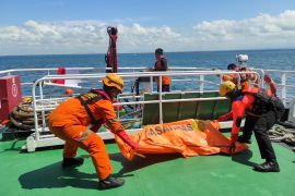 Operasi SAR korban KMP Tunu diperpanjang tiga hari