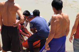 Tim SAR temukan jasad seorang pria paruh baya yang tenggelam di Sungai Komering