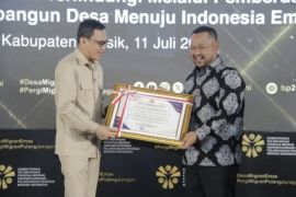 Menteri PPMI luncurkan Desa Migran EMAS di Gresik