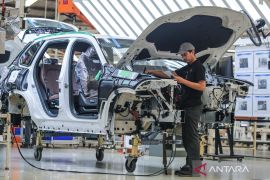 Begini proses perakitan mobil BMW di Indonesia