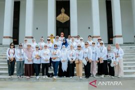 Kahiyang bersama ketua Dekranasda se-Indonesia kunjungi IKN