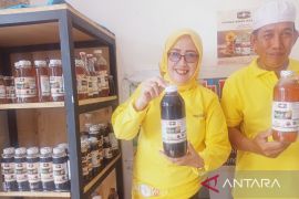 Dari Telaga Mas ke Karang Rejo, hikmah COVID, madu, dan menjahit