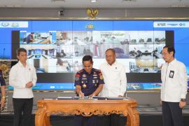 KKP hibahkan lima kapal hasil tangkapan ke nelayan